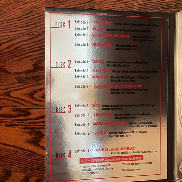 The Sopranos the complete first season 4 dvd set. - Picture 7 of 11